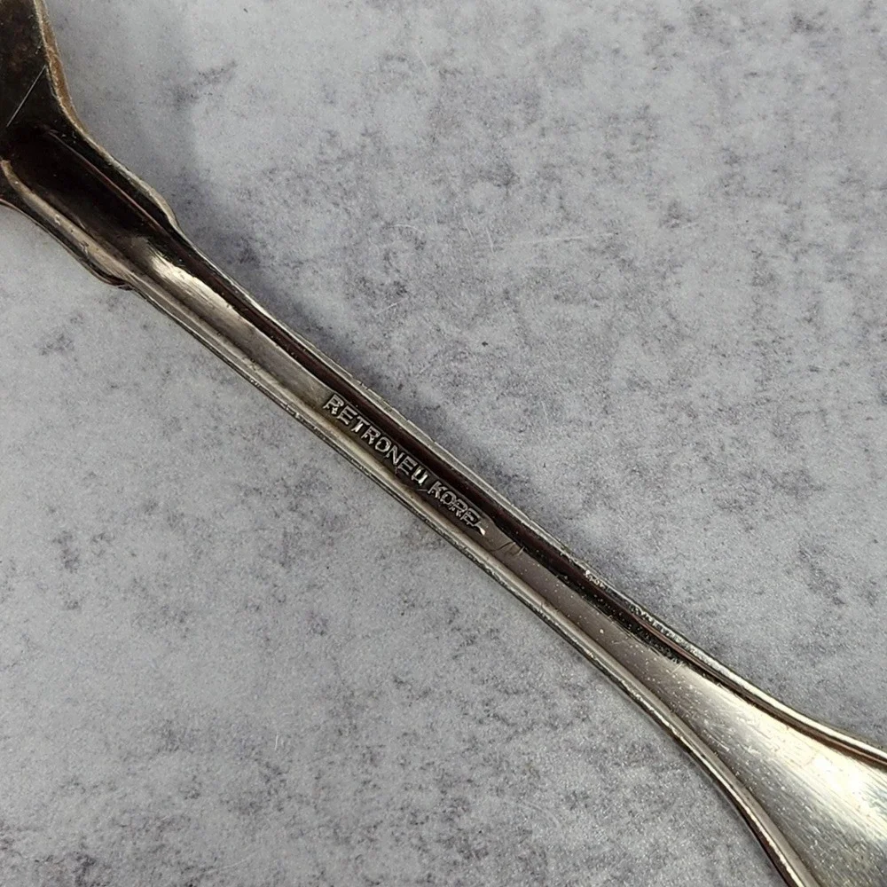 4 Vintage Tea Spoons Teaspoons COVENTRY SHELL Retroneu Silverplate Teaspoons